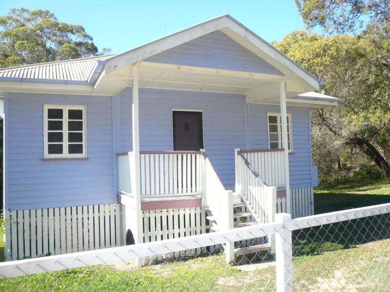 3 Tukkeri Street, Macleay Island QLD 4184