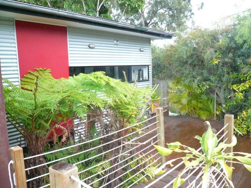 102 Western Road, Macleay Island QLD 4184