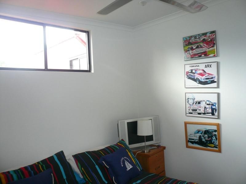 102 Western Road, Macleay Island QLD 4184