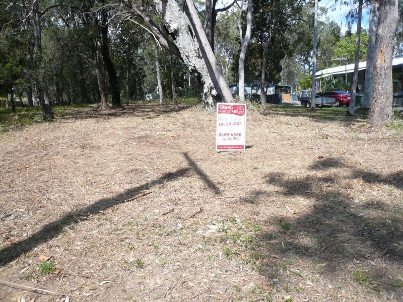 22 Coast Road, Macleay Island QLD 4184