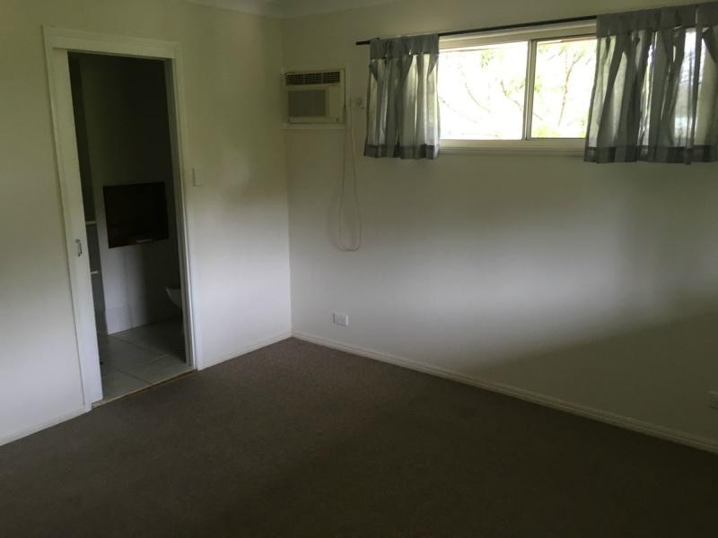 10 Scotts Road, Macleay Island QLD 4184