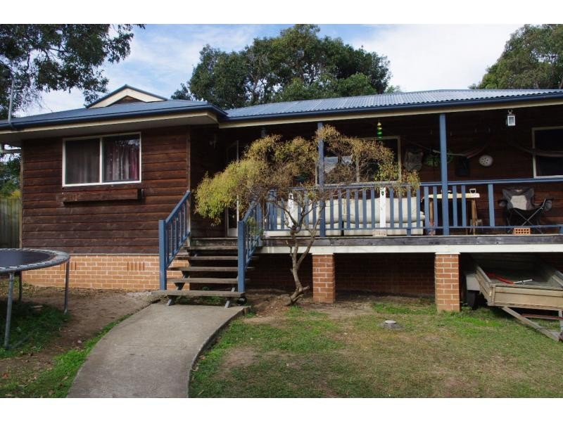 10 Scotts Road, Macleay Island QLD 4184