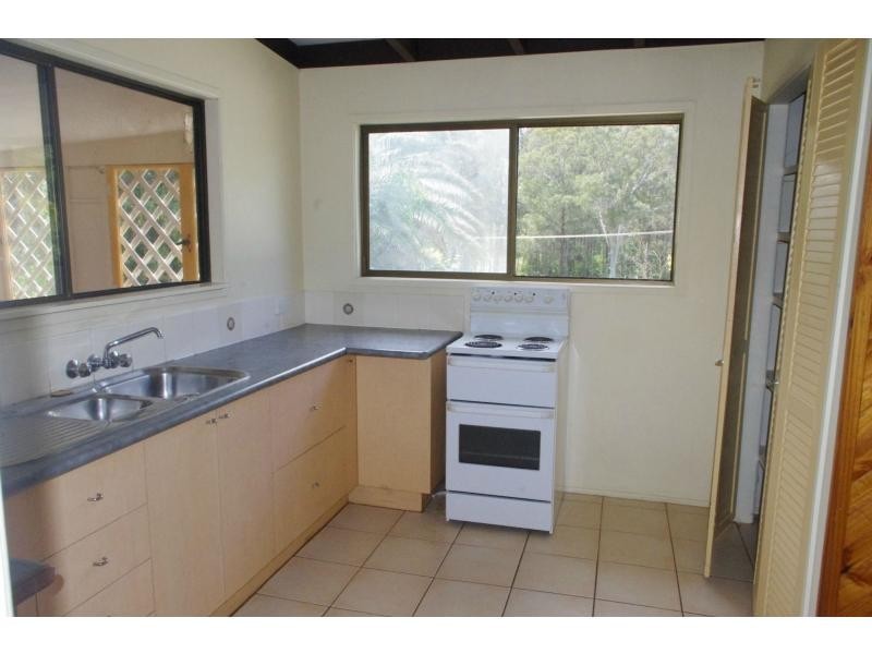 65 High Central Road, Macleay Island QLD 4184