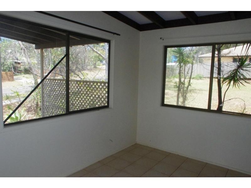 65 High Central Road, Macleay Island QLD 4184