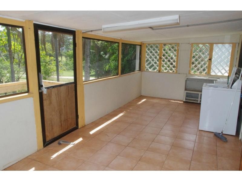 65 High Central Road, Macleay Island QLD 4184