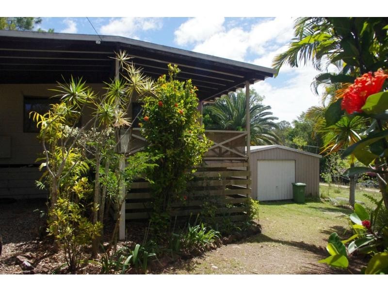 65 High Central Road, Macleay Island QLD 4184