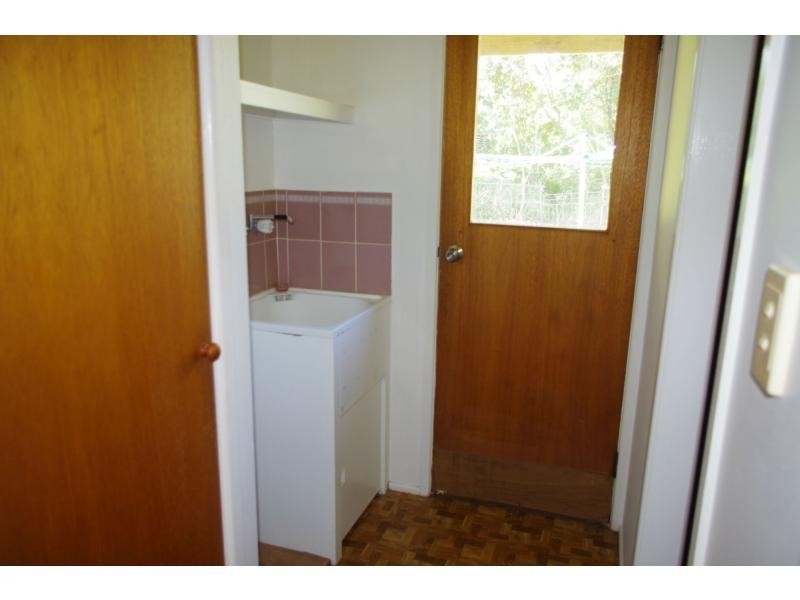 8 June Street, Lamb Island QLD 4184