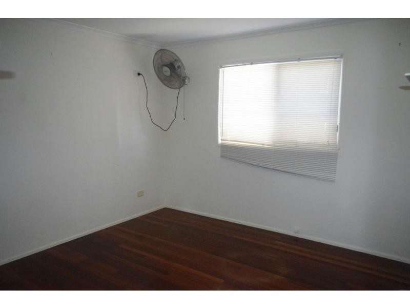 5 Oomool Street, Macleay Island QLD 4184