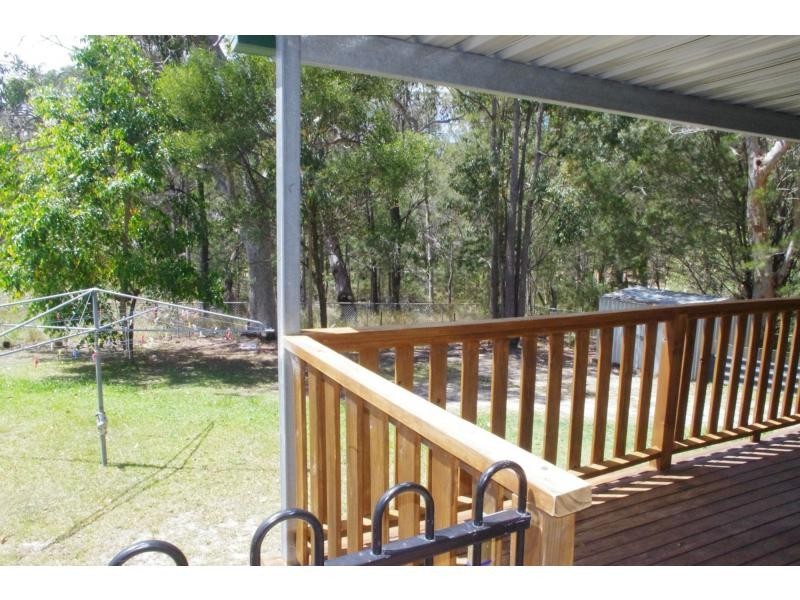 5 Oomool Street, Macleay Island QLD 4184