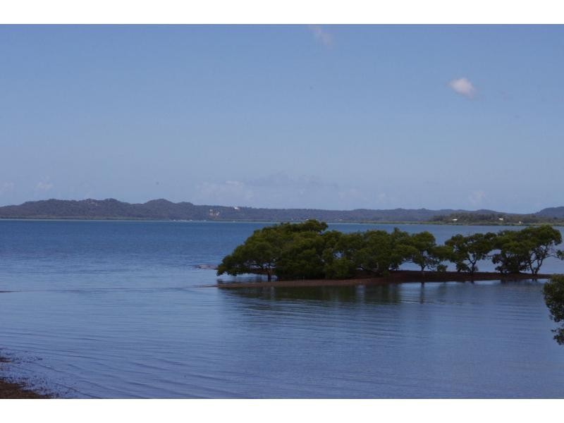 38 Coorong, Macleay Island QLD 4184