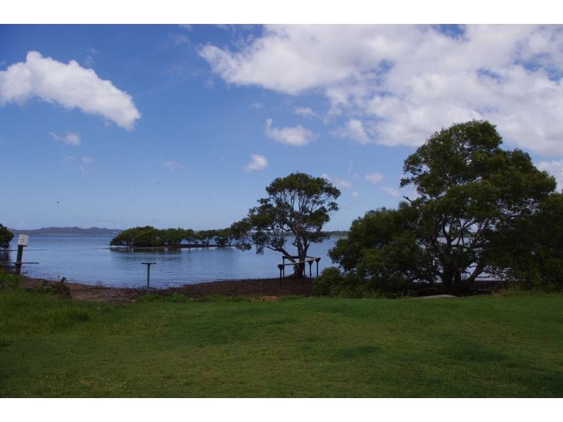 38 Coorong, Macleay Island QLD 4184