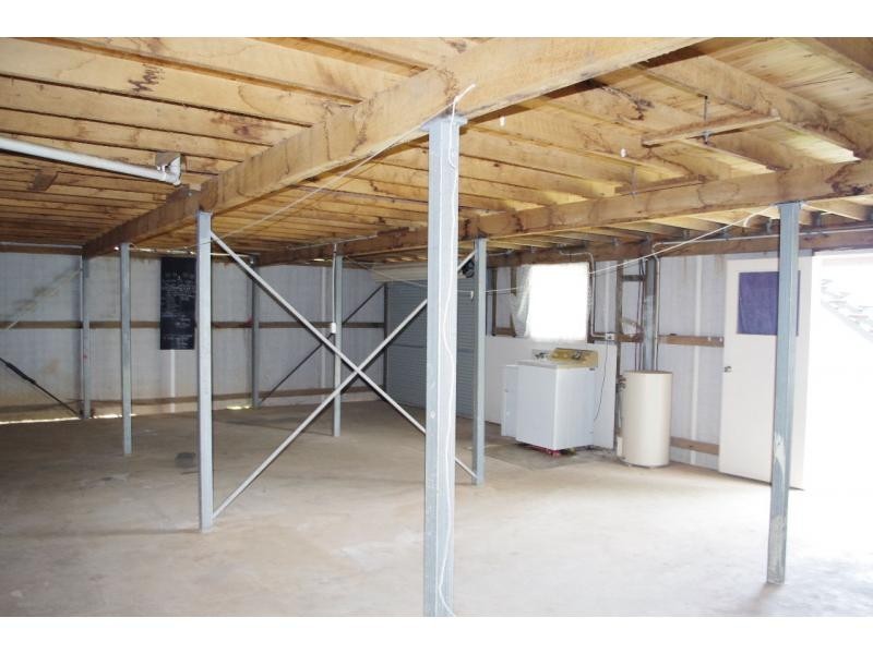 38 Coorong, Macleay Island QLD 4184