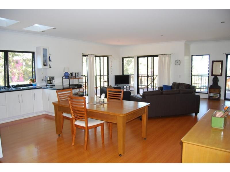 202 Kate Street, Macleay Island QLD 4184