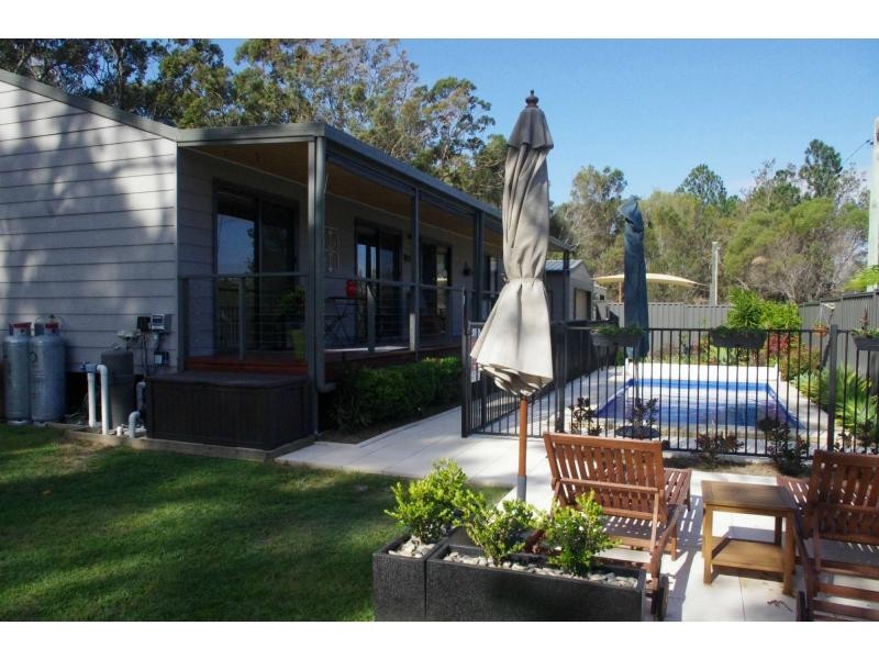 15 Sentosa Terrace, Macleay Island QLD 4184