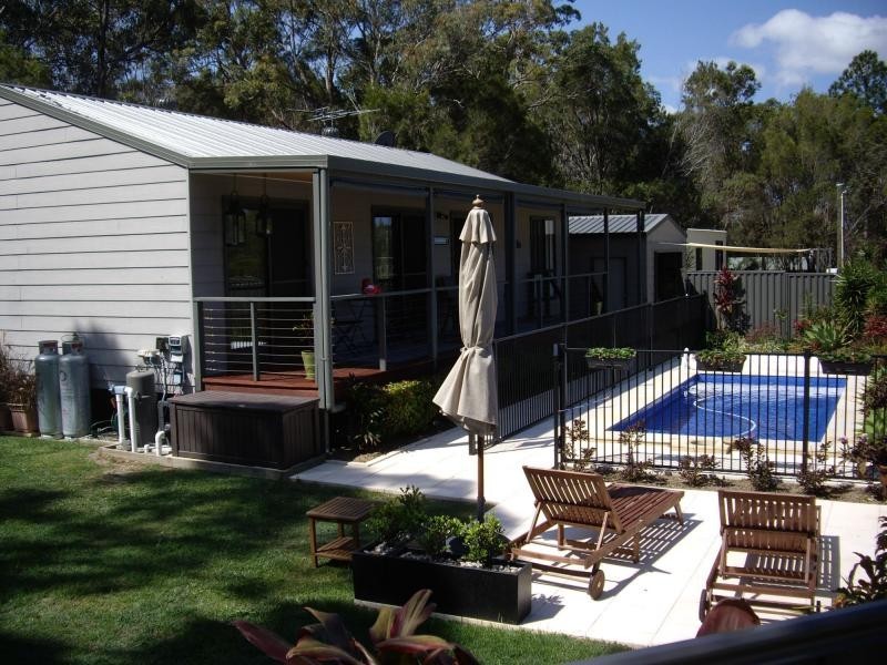 15 Sentosa Terrace, Macleay Island QLD 4184