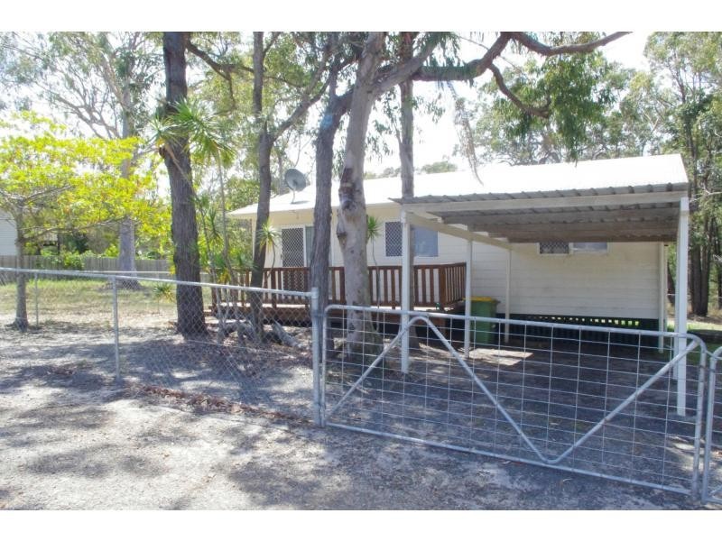 5 Oomool Street, Macleay Island QLD 4184