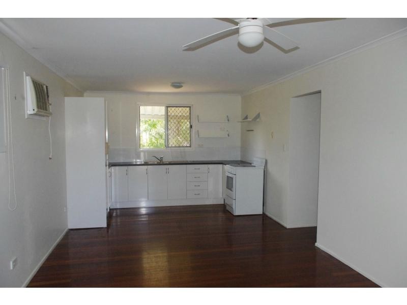 5 Oomool Street, Macleay Island QLD 4184