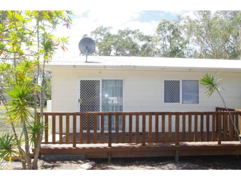 5 Oomool Street, Macleay Island QLD 4184
