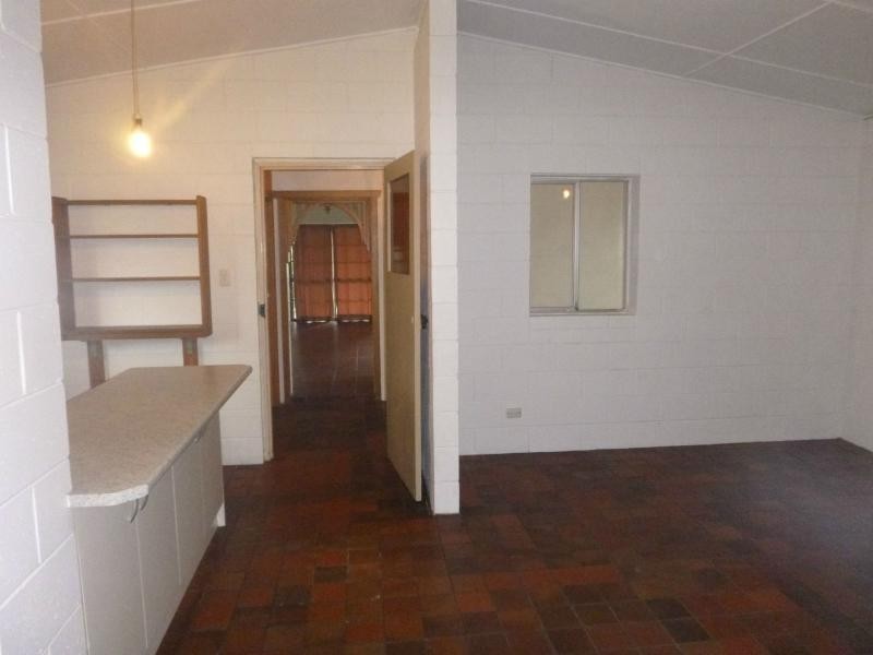 28 High Central Road, Macleay Island QLD 4184