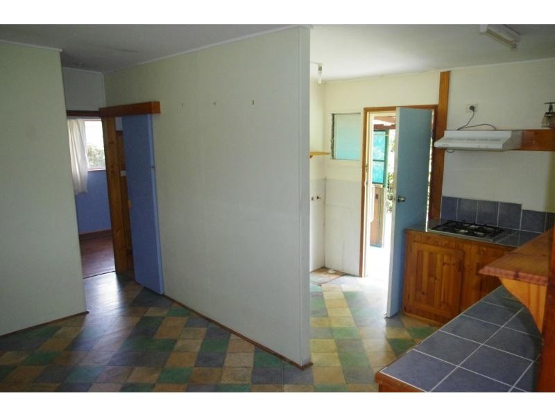 27 Jan Street, Macleay Island QLD 4184