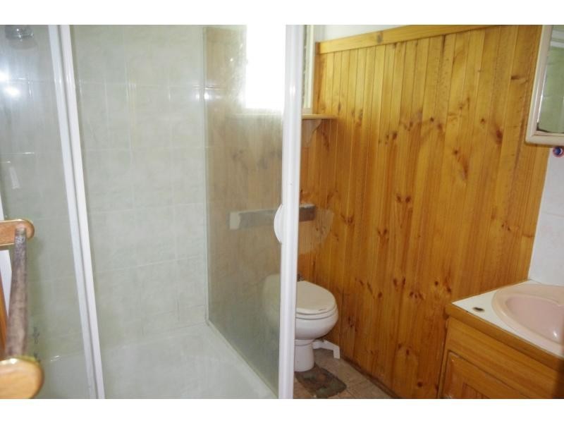 27 Jan Street, Macleay Island QLD 4184