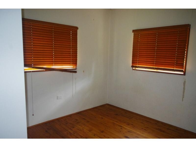 27 Jan Street, Macleay Island QLD 4184