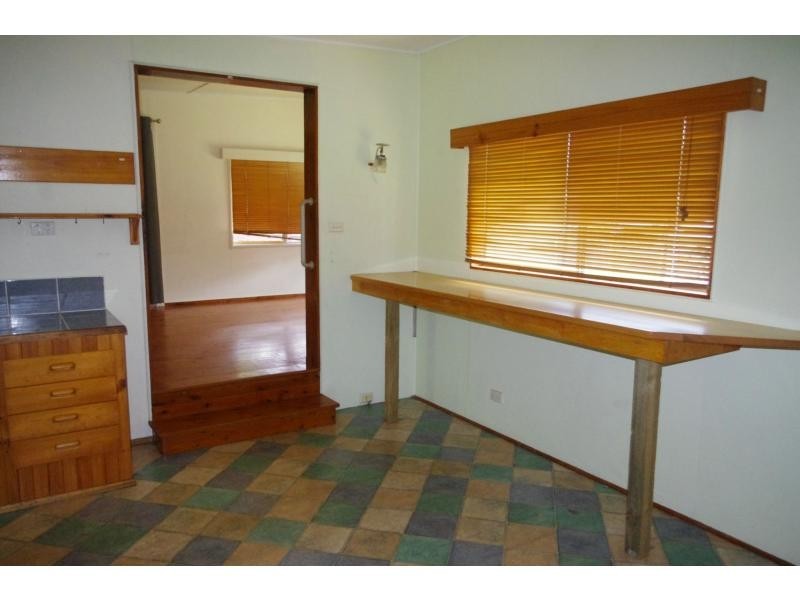 27 Jan Street, Macleay Island QLD 4184