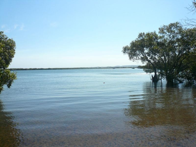 54 Western Road, Macleay Island QLD 4184