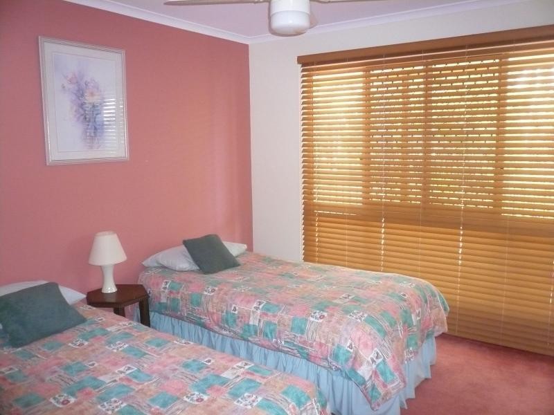 54 Western Road, Macleay Island QLD 4184