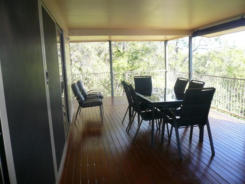 54 Western Road, Macleay Island QLD 4184