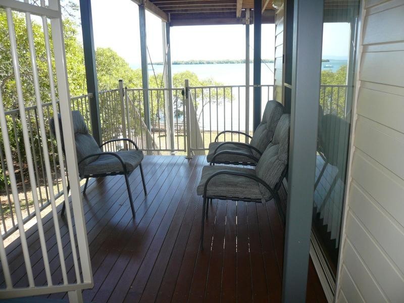 54 Western Road, Macleay Island QLD 4184