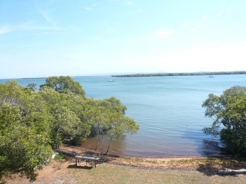 54 Western Road, Macleay Island QLD 4184