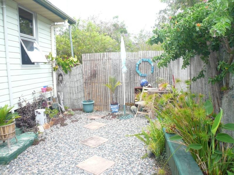 11 Lemontree Drive, Macleay Island QLD 4184
