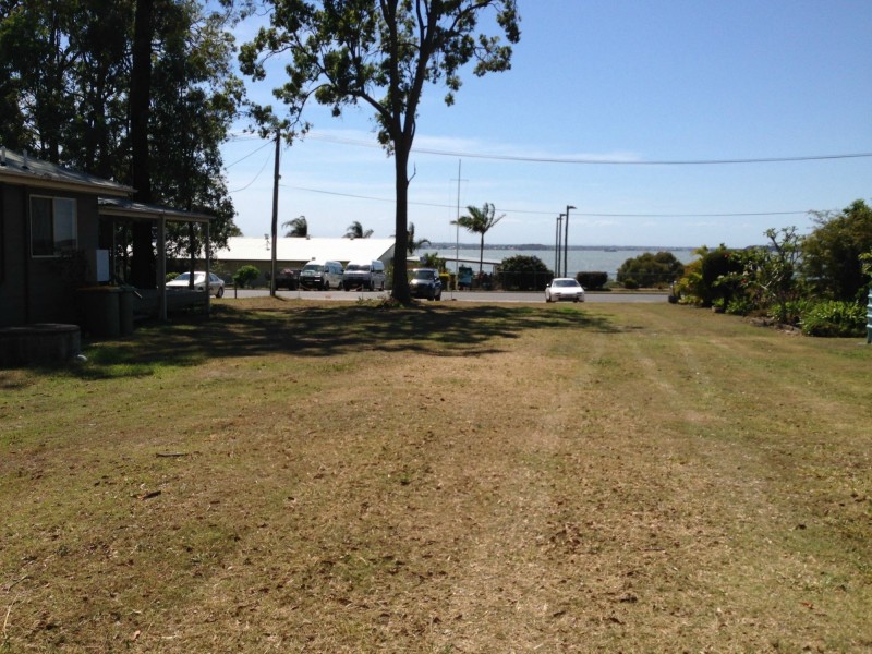 31 Benowa Street, Macleay Island QLD 4184