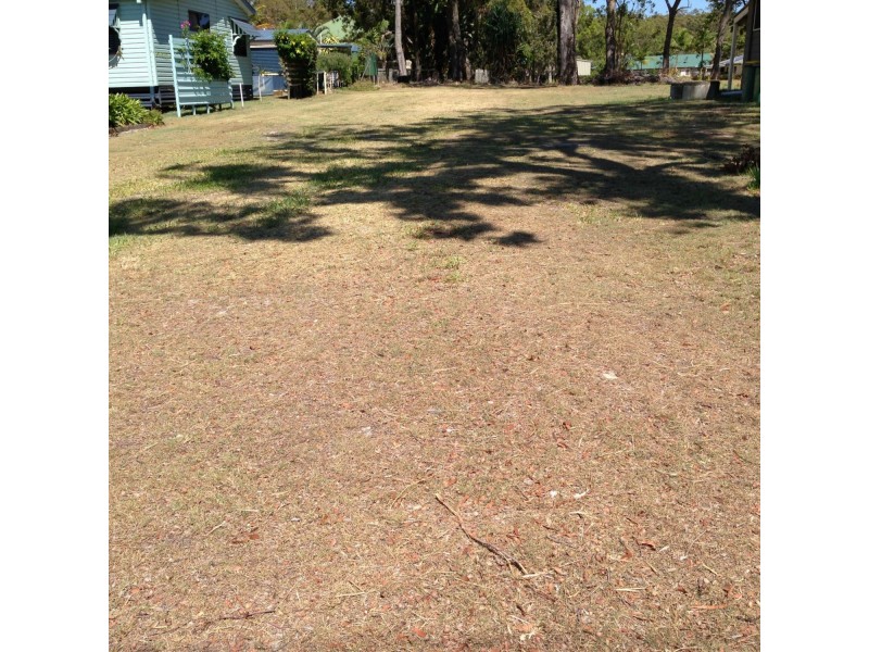 31 Benowa Street, Macleay Island QLD 4184