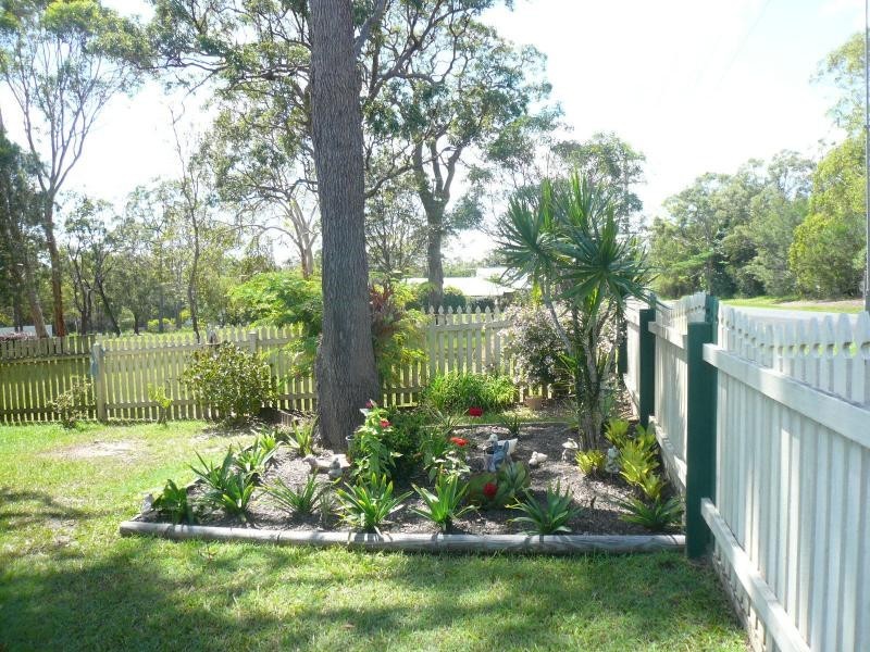 35 Scotts Road, Macleay Island QLD 4184