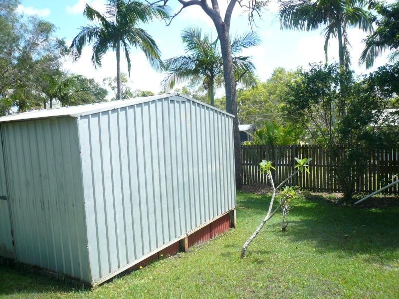 35 Scotts Road, Macleay Island QLD 4184