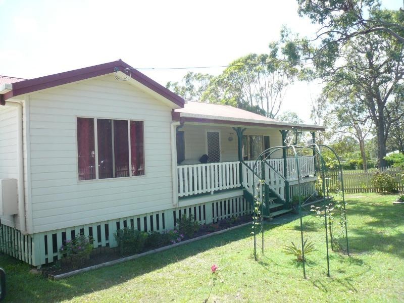35 Scotts Road, Macleay Island QLD 4184