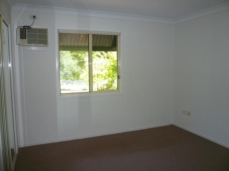 6 Betty Street, Macleay Island QLD 4184