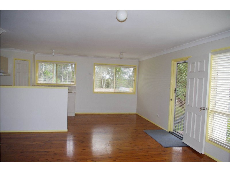 38 Coorong St, Macleay Island QLD 4184