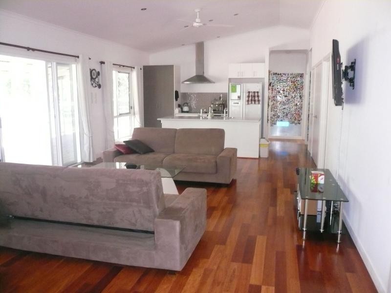 14-16 Baracoota Street, Macleay Island QLD 4184