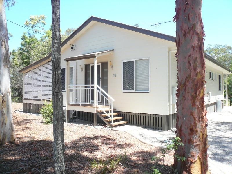 14-16 Baracoota Street, Macleay Island QLD 4184