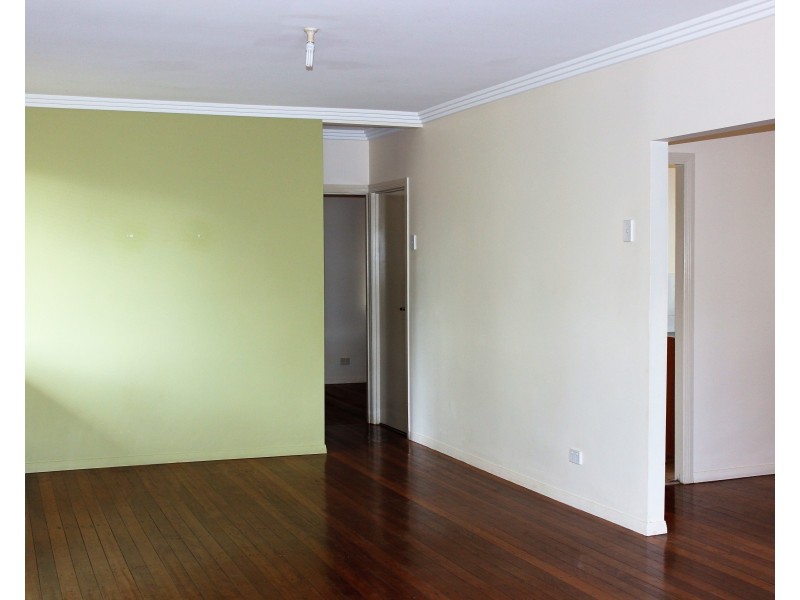 113 High Central Road, Macleay Island QLD 4184