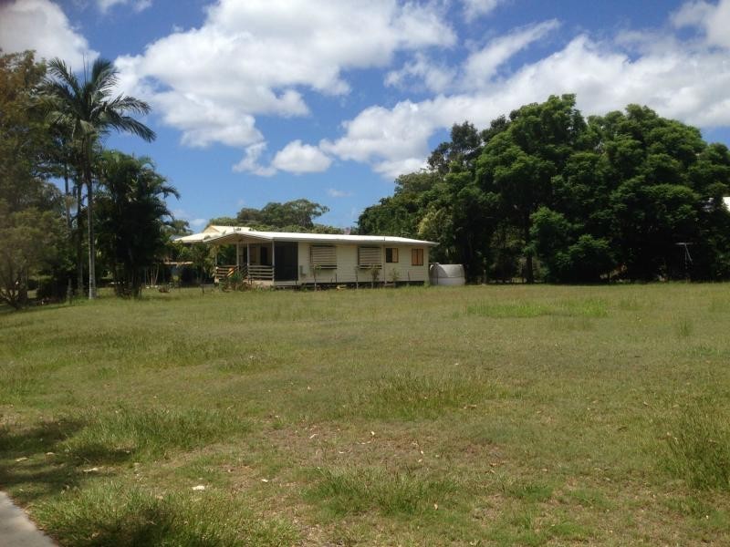 30 Noyes Parade, Karragarra Island QLD 4184