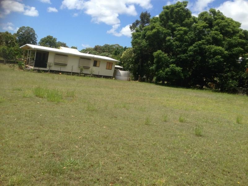 30 Noyes Parade, Karragarra Island QLD 4184