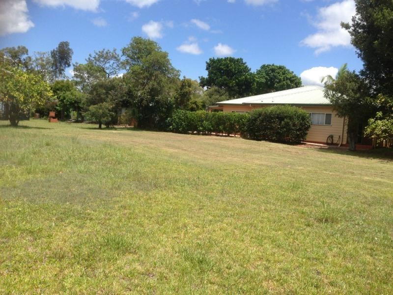 30 Noyes Parade, Karragarra Island QLD 4184