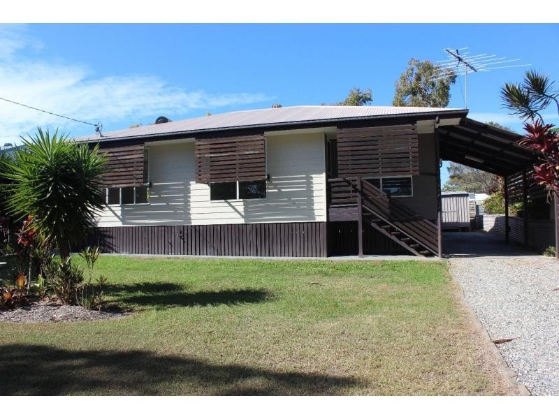 26 Rhodes Street, Macleay Island QLD 4184