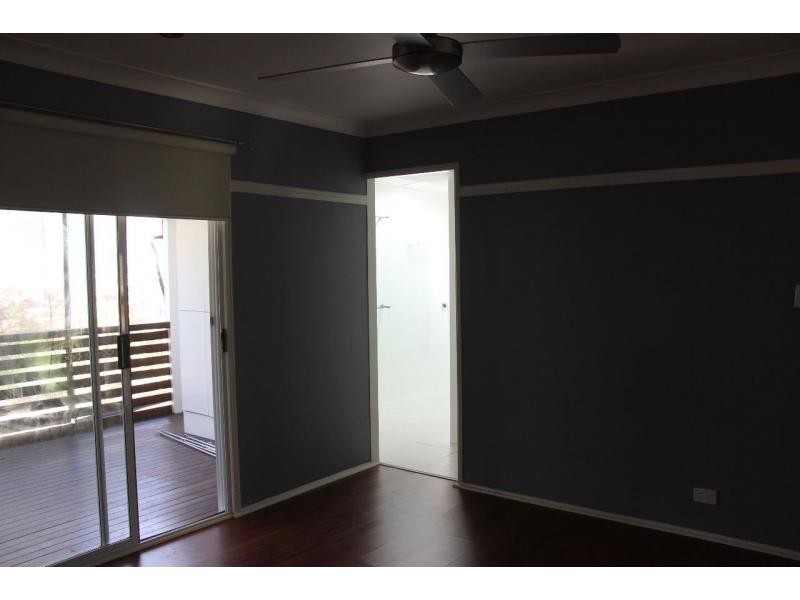 26 Rhodes Street, Macleay Island QLD 4184