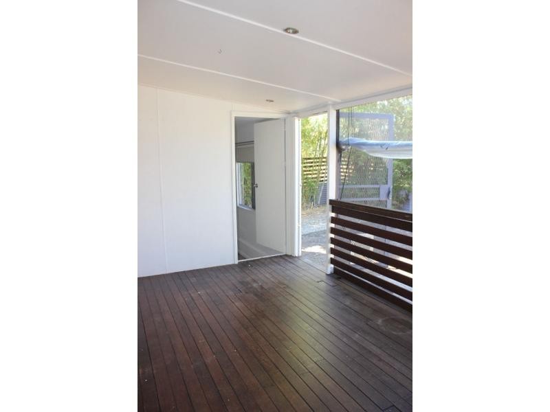 26 Rhodes Street, Macleay Island QLD 4184