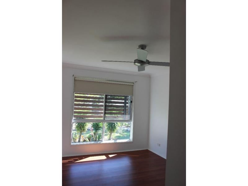 26 Rhodes Street, Macleay Island QLD 4184